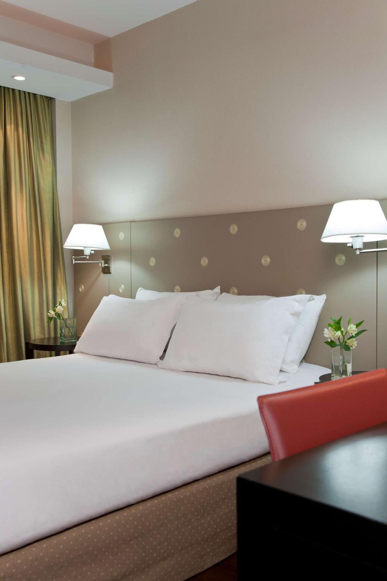 Nh 9 De Julio Hotel 4*