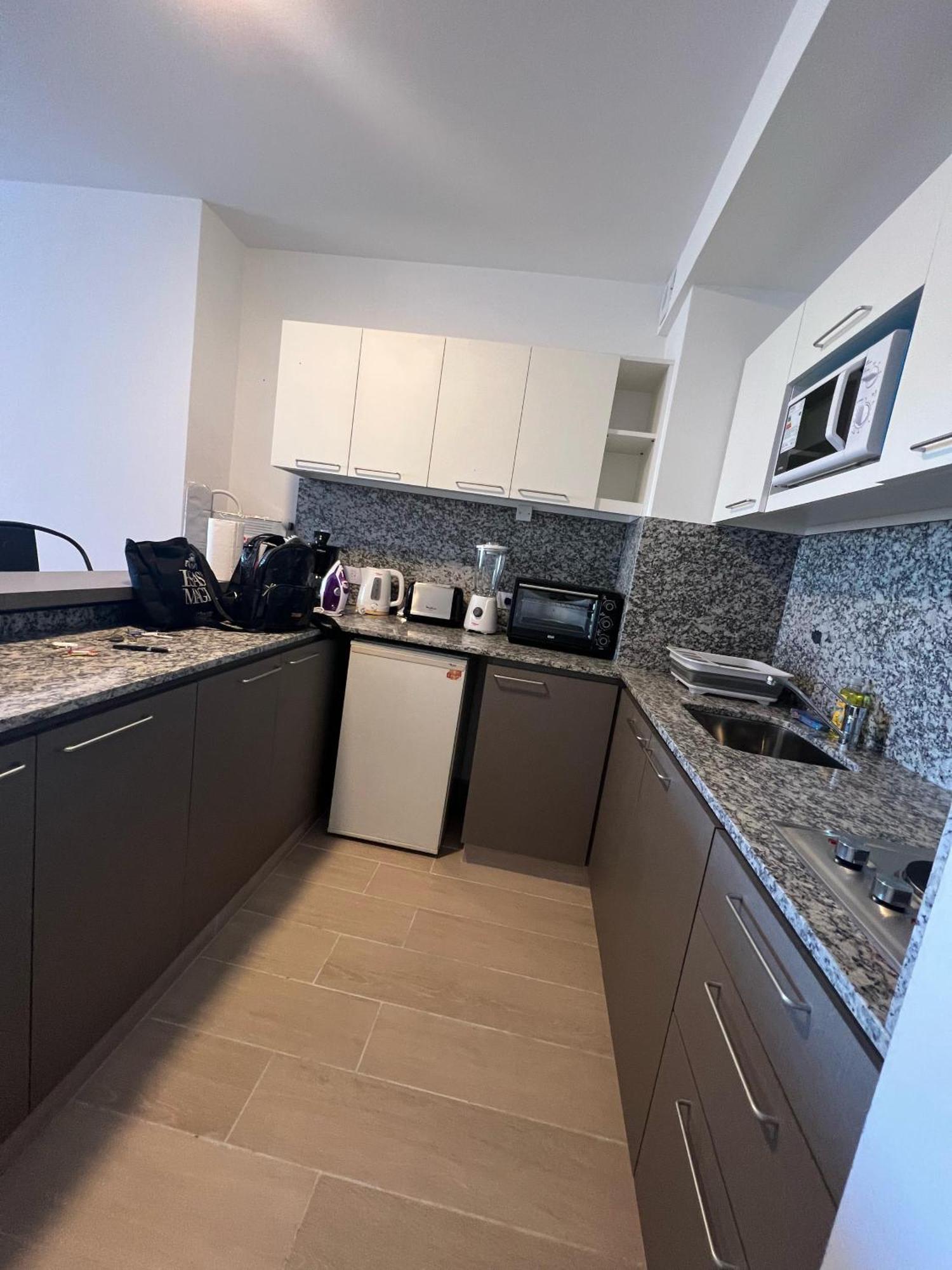 Apartment Con Amenities Zona Hospital Italiamo 6 *