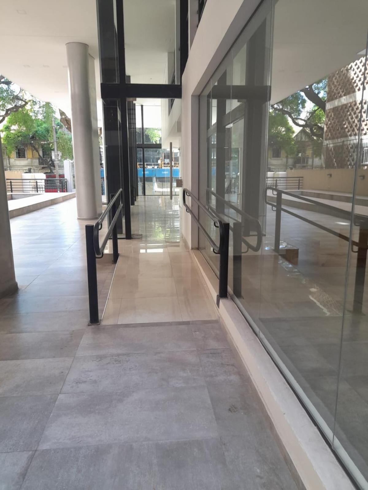 Departamento Entero Con Servicios Excelente