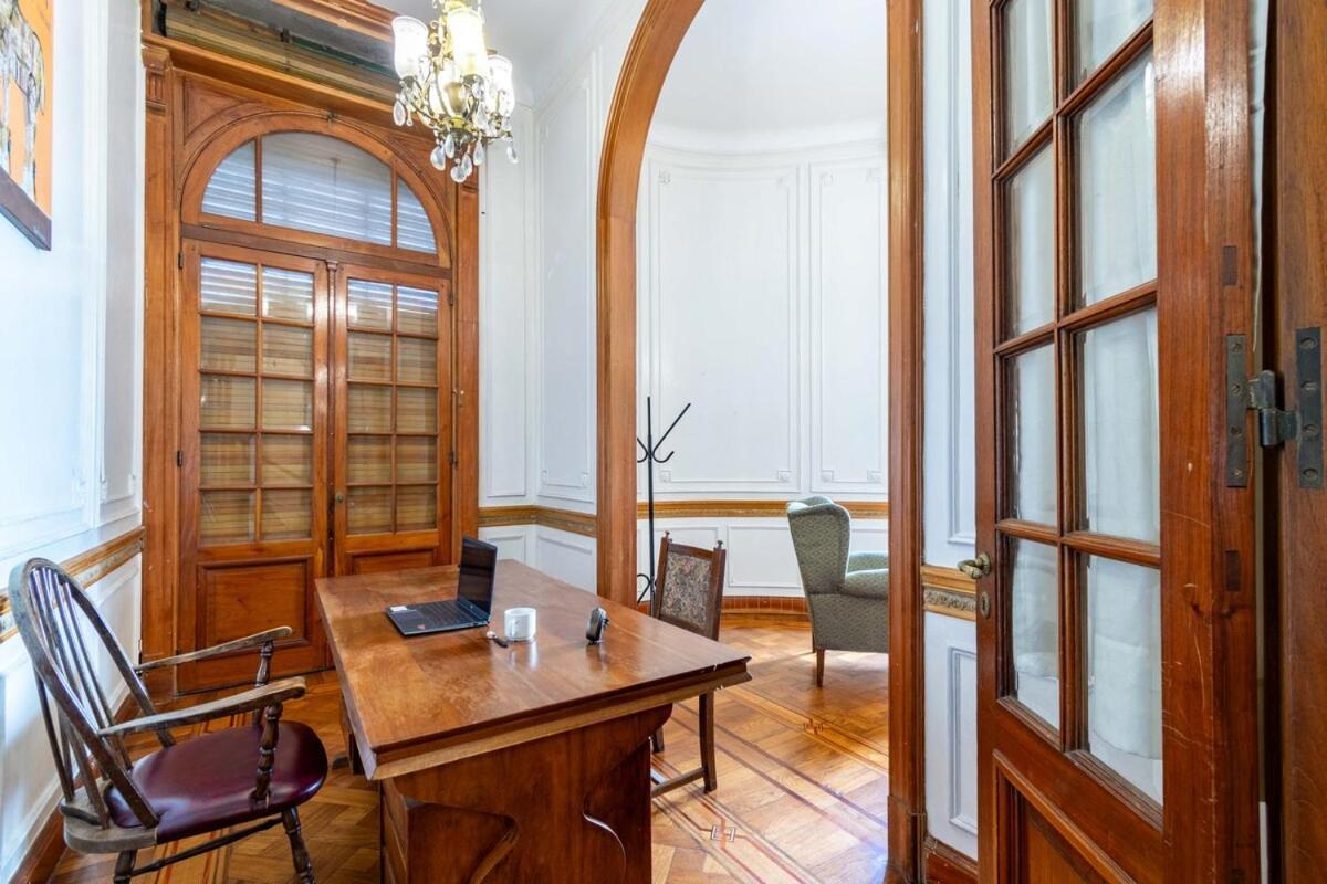 Villa Luxury Mansion In Recoleta - Jacuzzi - Sauna - 40 People