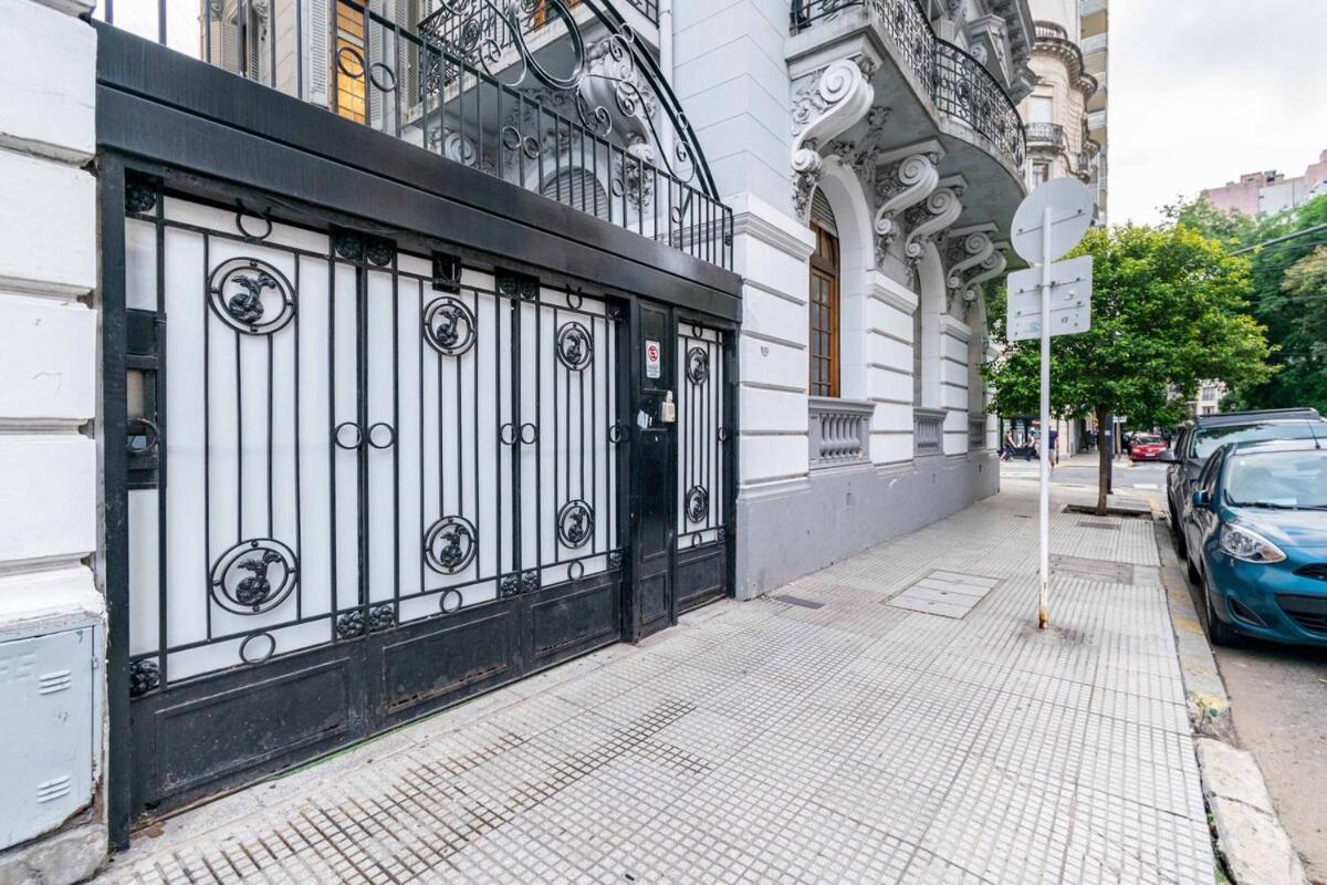 Luxury Mansion In Recoleta - Jacuzzi - Sauna - 40 People Villa