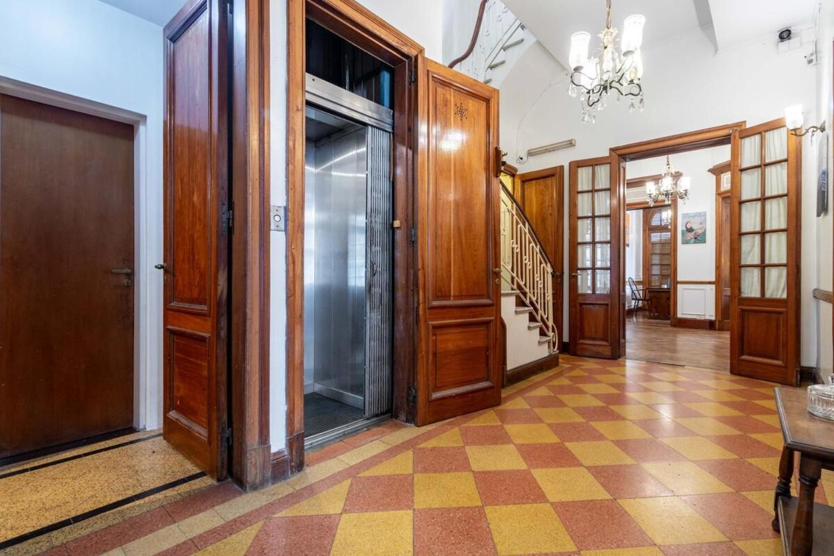 Luxury Mansion In Recoleta - Jacuzzi - Sauna - 40 People Buenos Aires