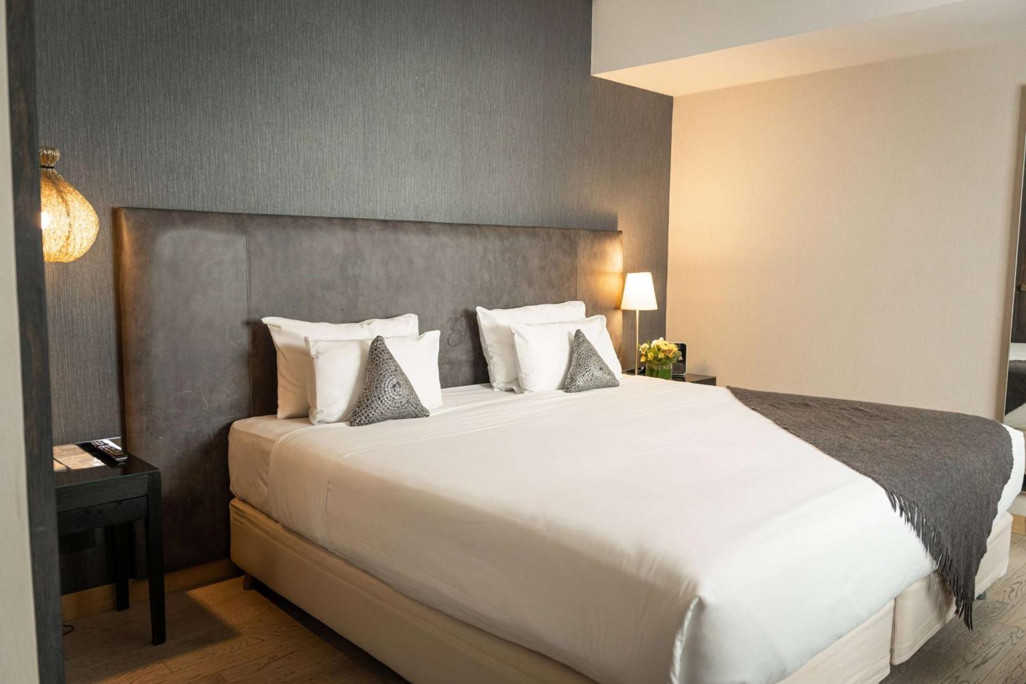 Hotel Esplendor Plaza Francia 4*