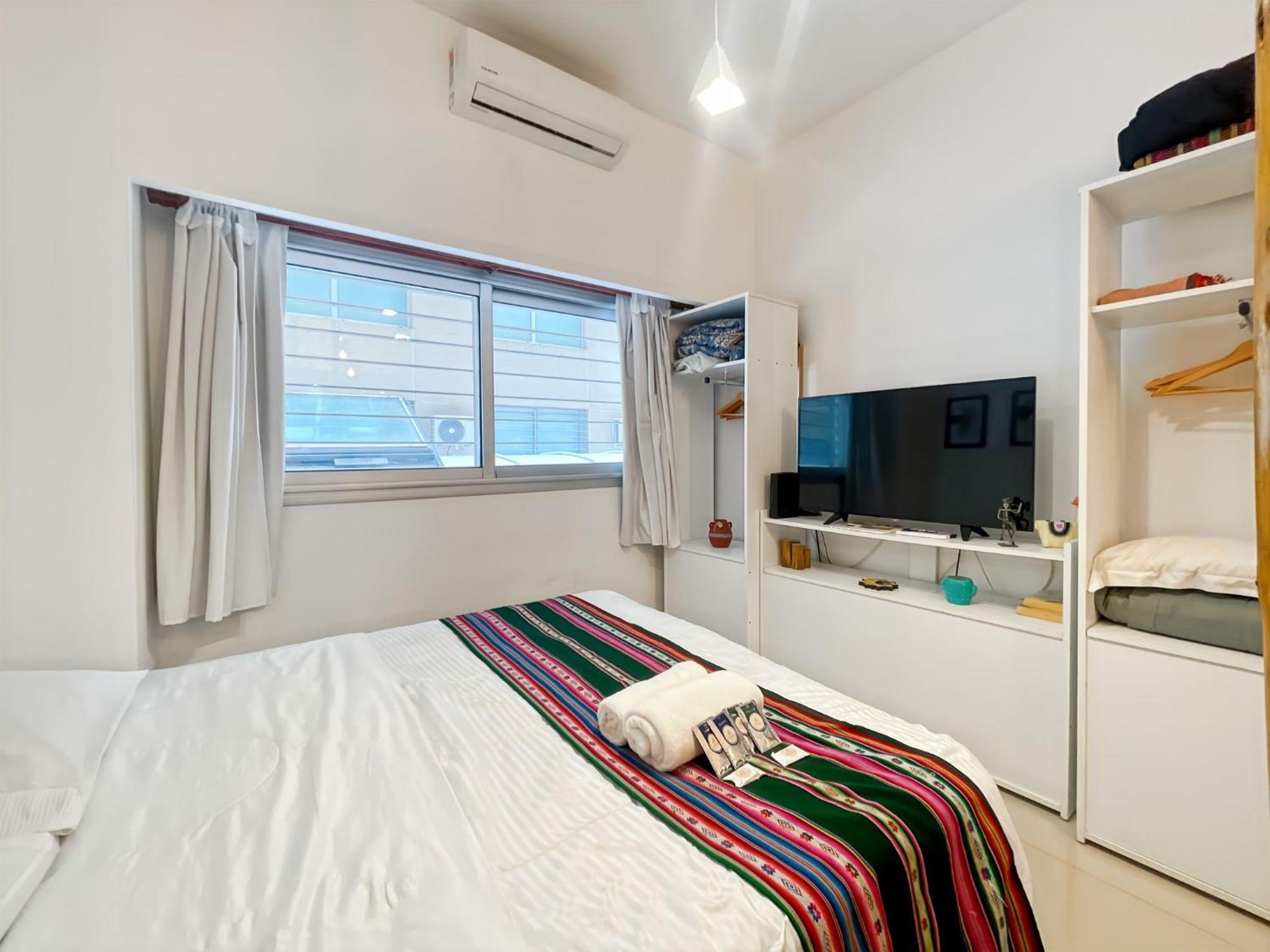 Apartment San Telmo - Paseo De La Cisterna Building