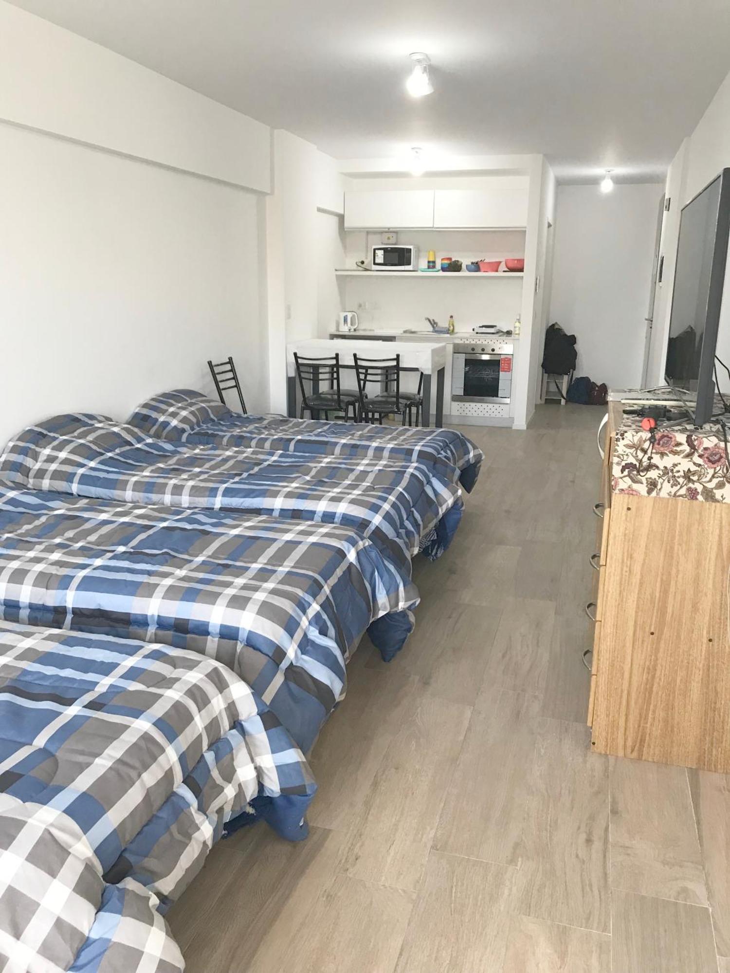 Apartment River Plate, Movistar Arena, Embajada *