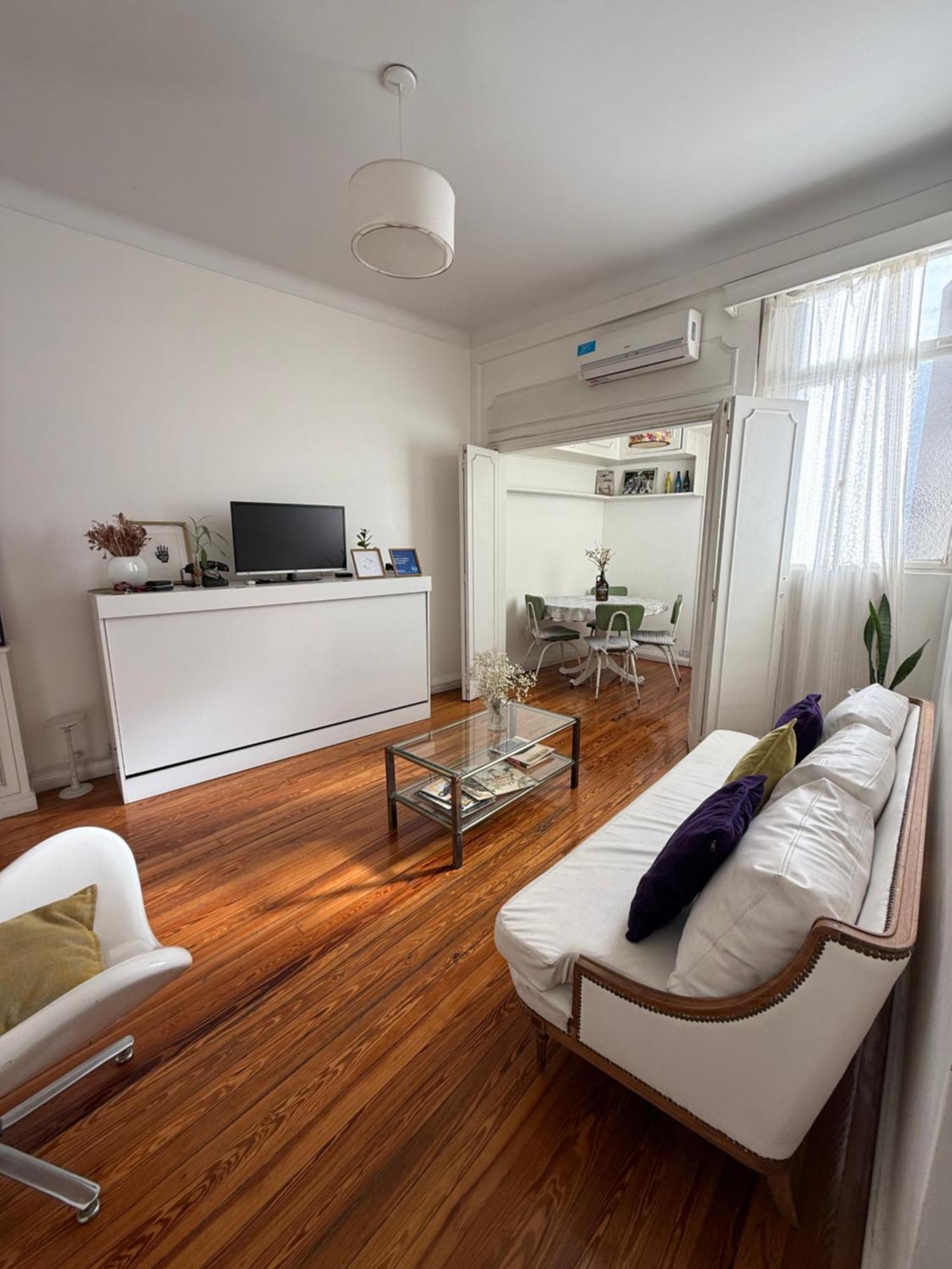 Amplio Y Luminoso Piso En Recoleta 3 Pax *