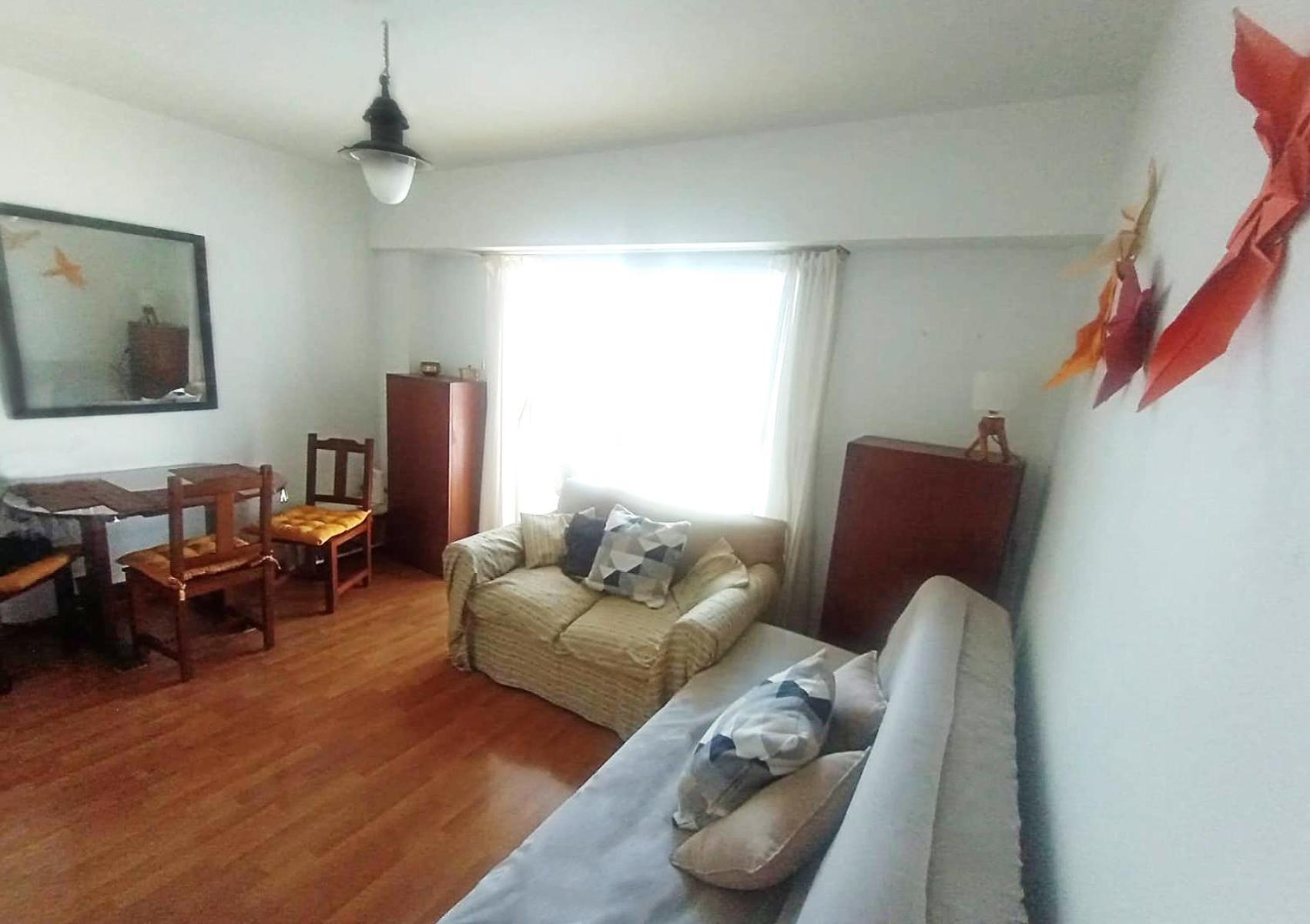 Abasto, 2 Ambientes, Departamento Completo Y Practico Apartment *