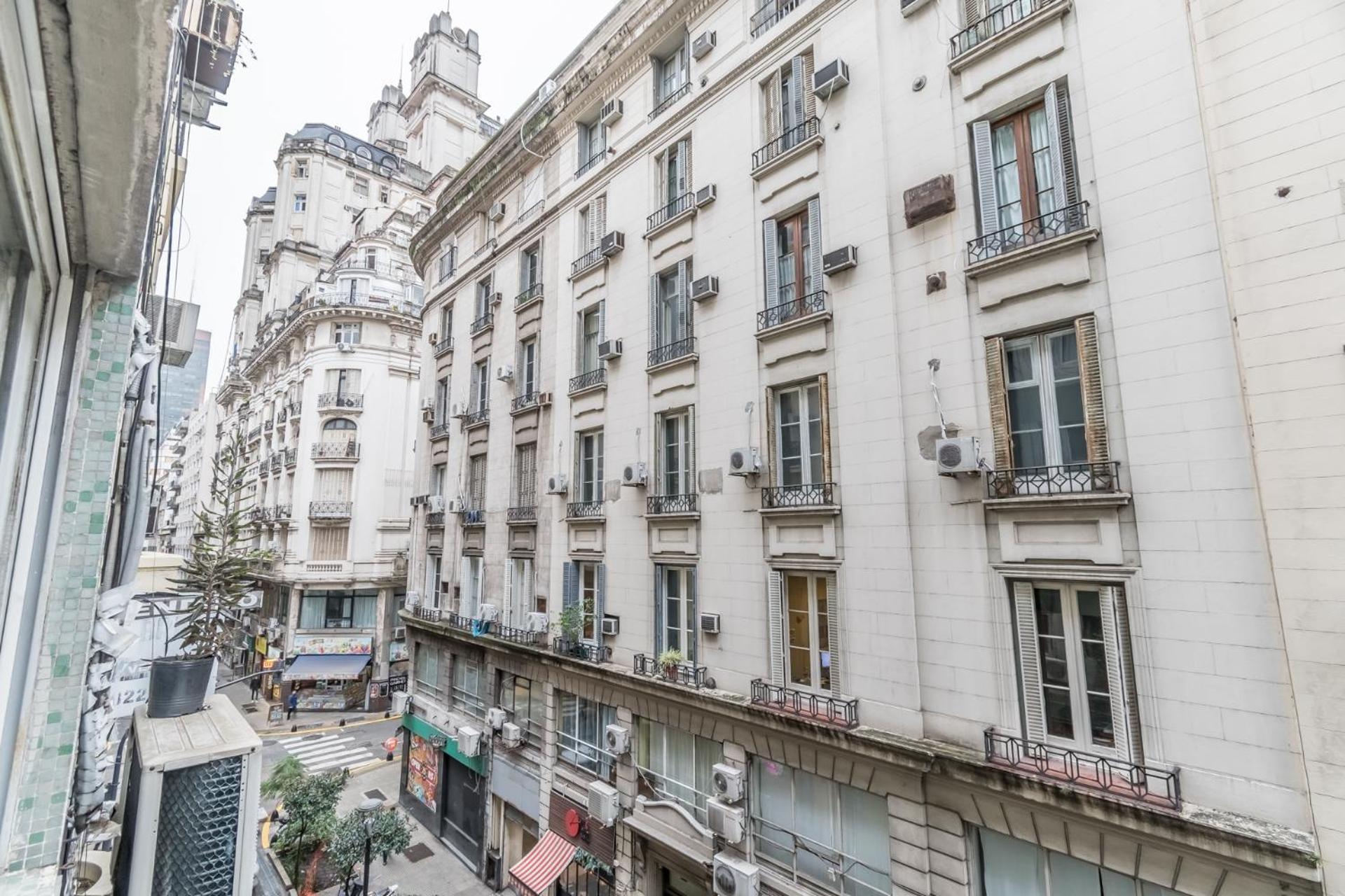 Esmeralda * Ciudad Autónoma de Buenos Aires