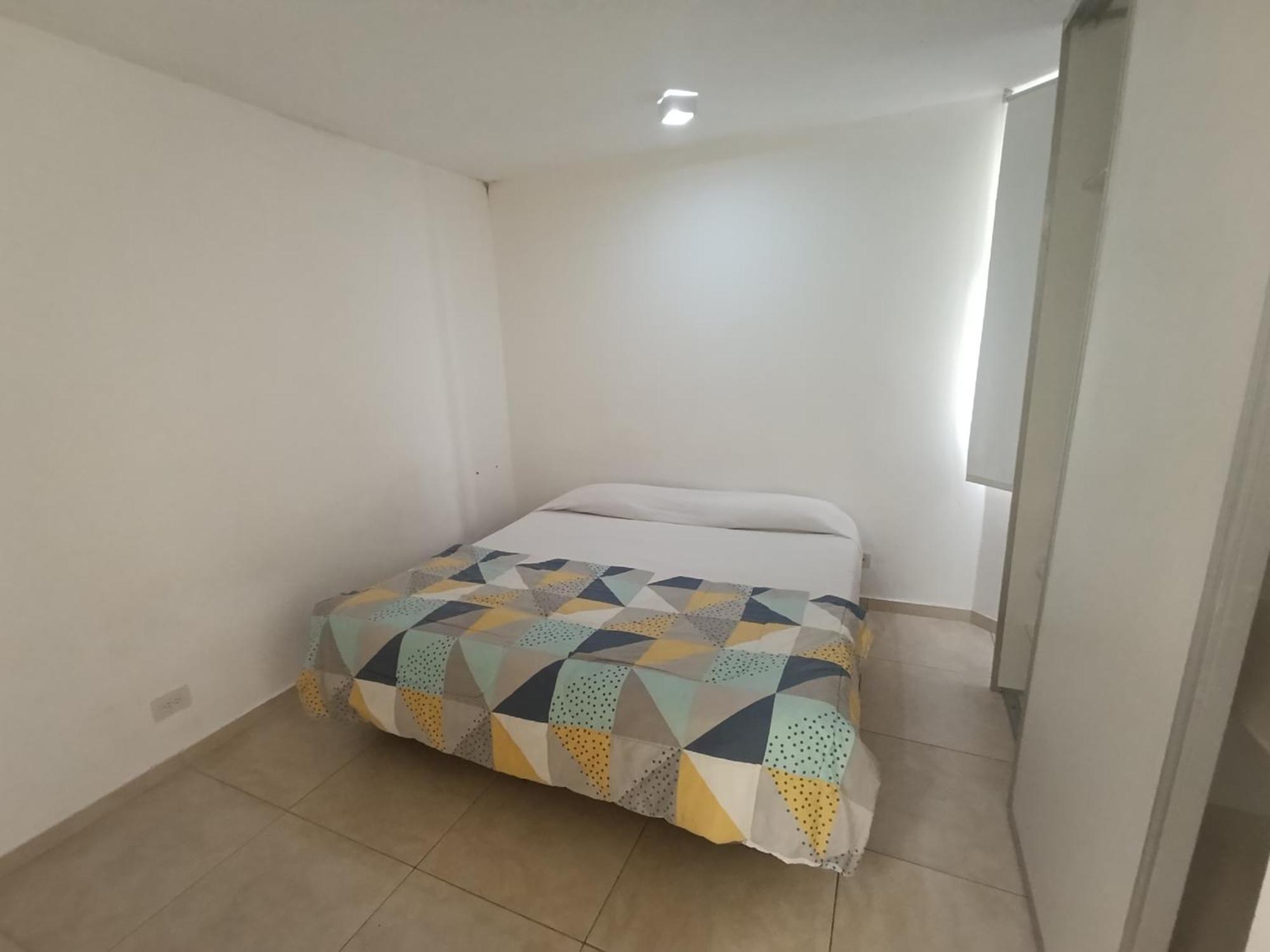 Plaza Apartment *