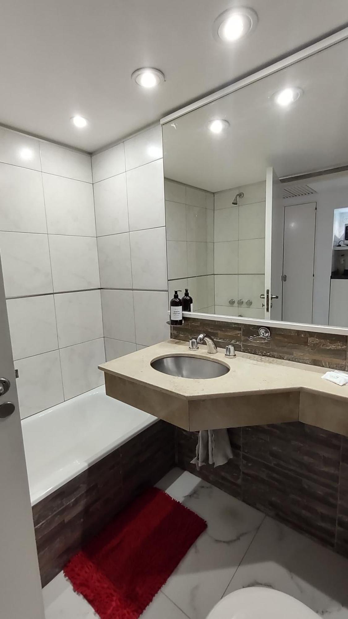 Departamento En Hotel, Excelente Ubicacion En Microcentro * Buenos Aires
