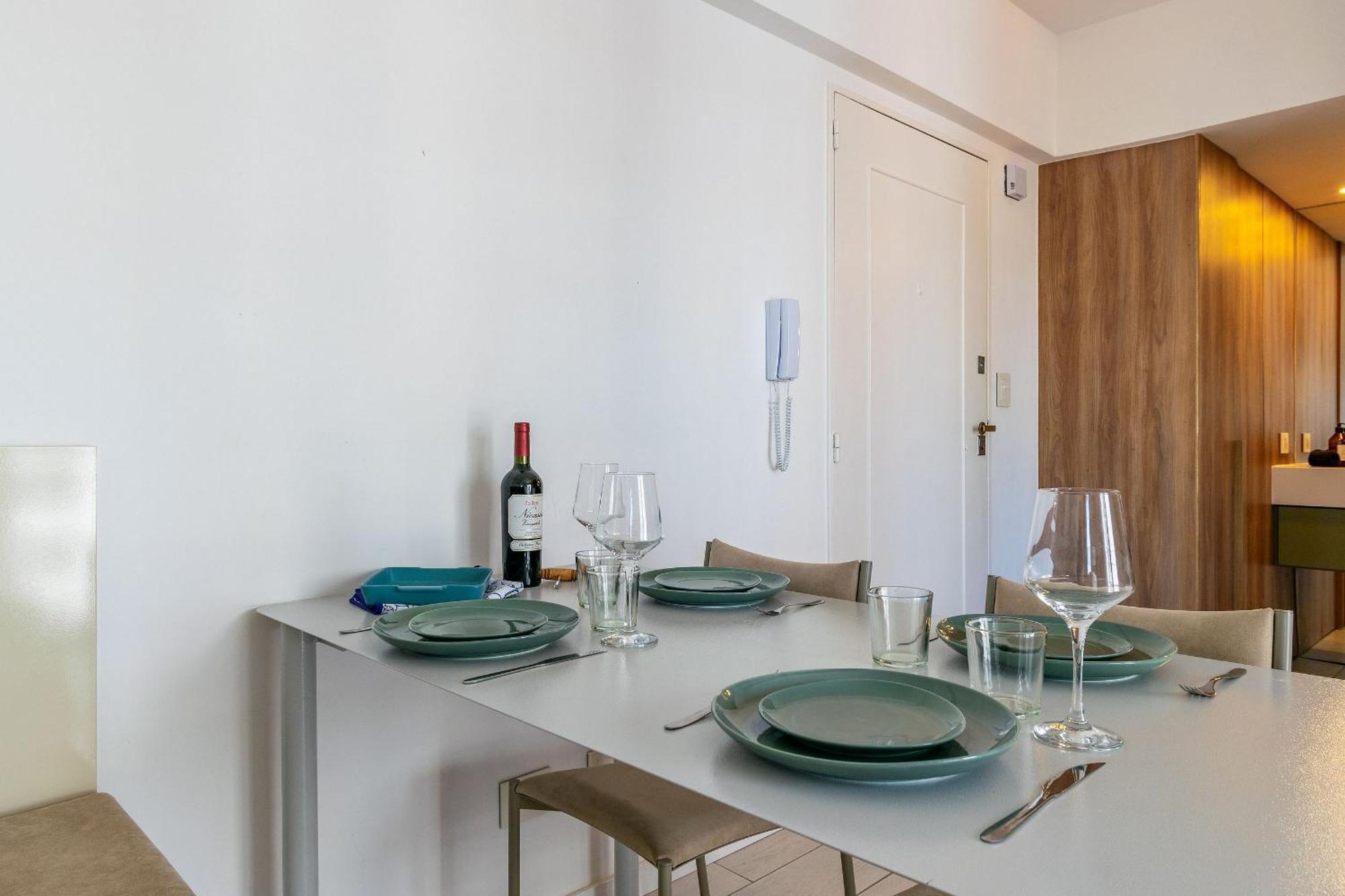 Estudio Moderno Con Vista Al Polo | Canitas Apartment *