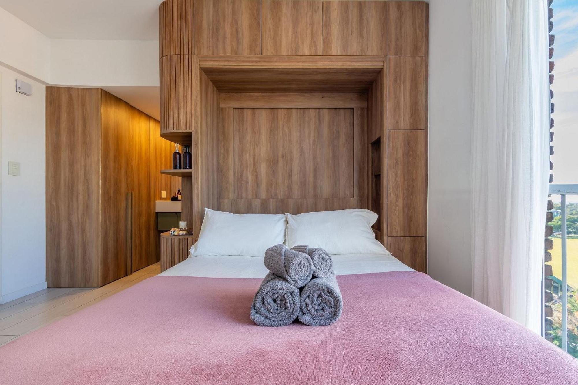 Estudio Moderno Con Vista Al Polo | Canitas Apartment *