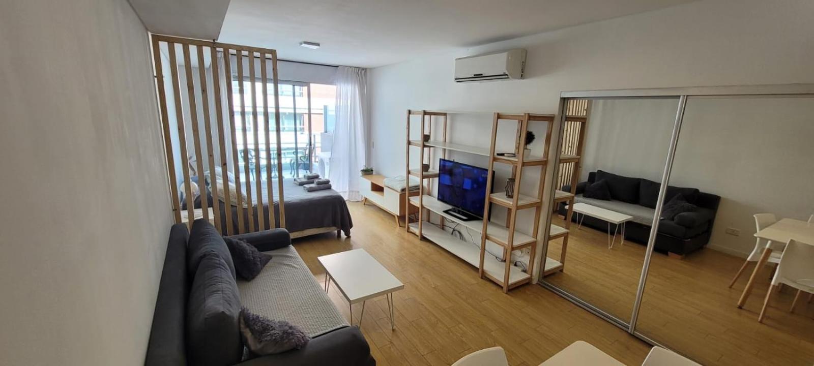 Comodo Y Luminoso Monoambiente Dividido A Estrenar, 3 Pax Apartment