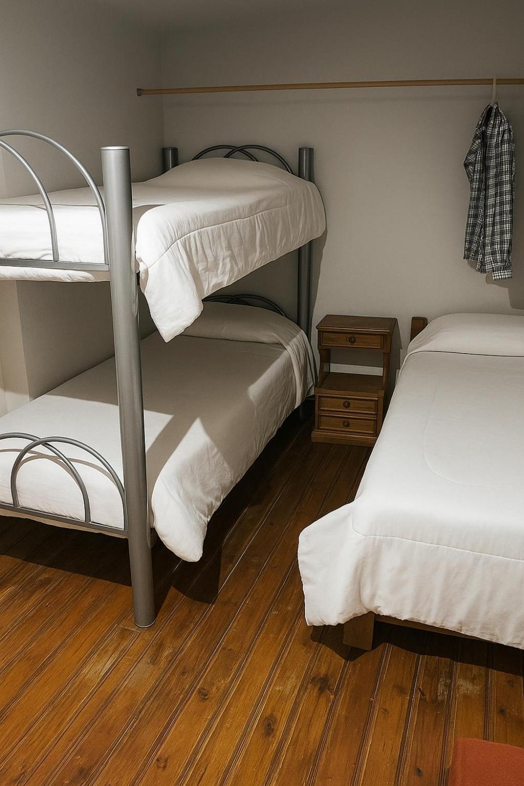 Blue St Hostel *