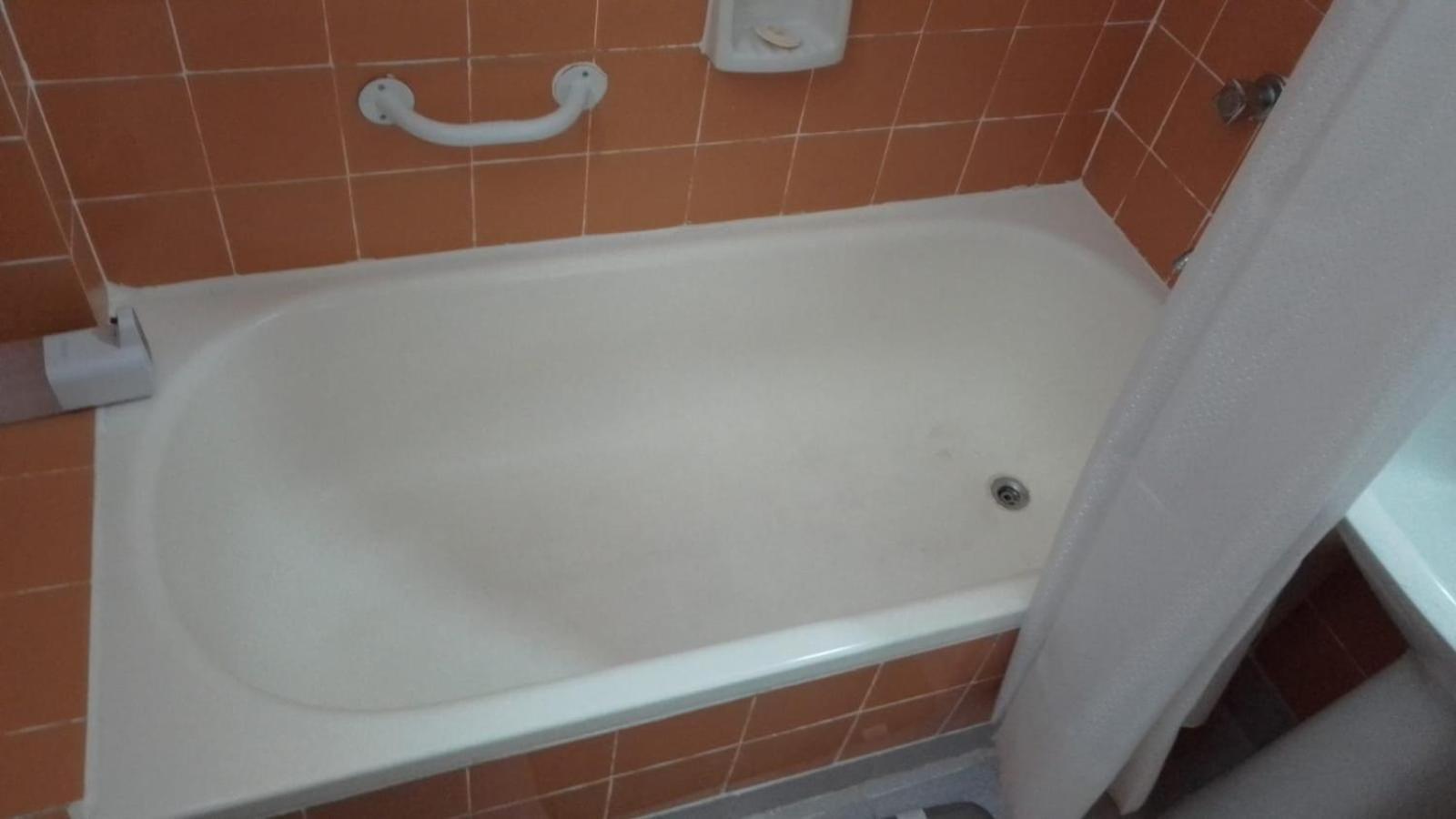 Abasto, 2 Ambientes, Departamento Completo Y Practico * Buenos Aires