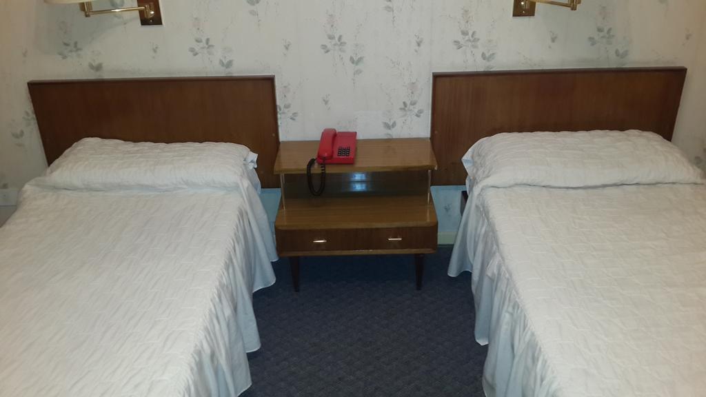Diplomat Hotel 2*