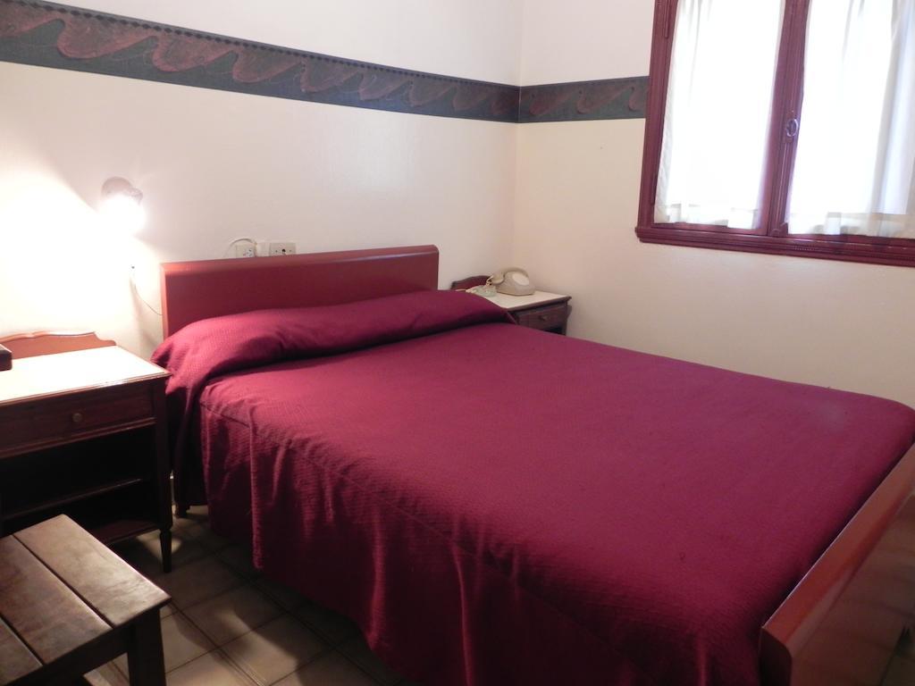 Orleans Hotel Buenos Aires