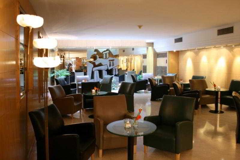 Dolmen 4*