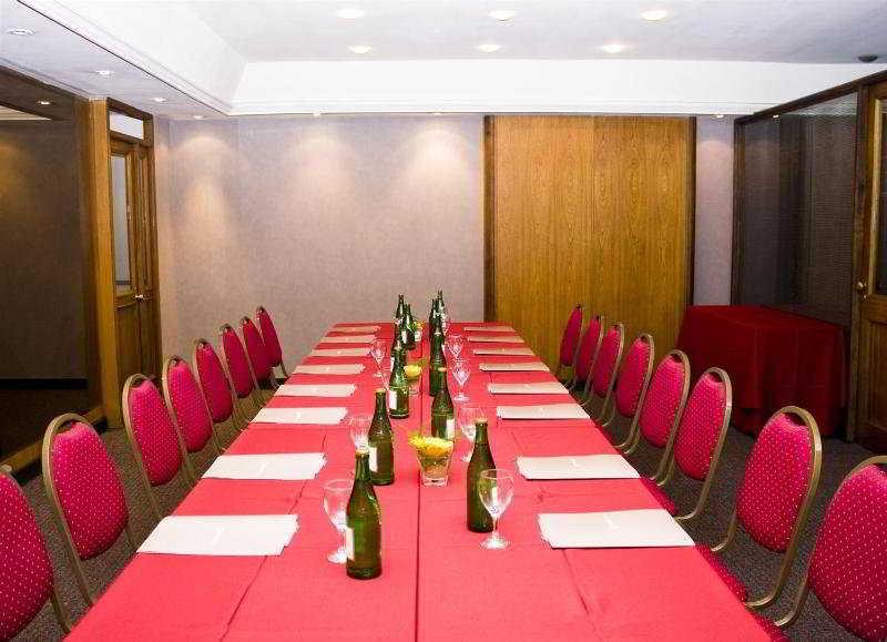 Tritone Hotel 3*