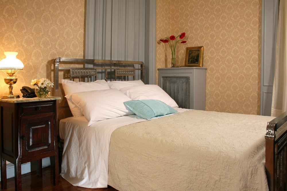 Rooneys Boutique 4*