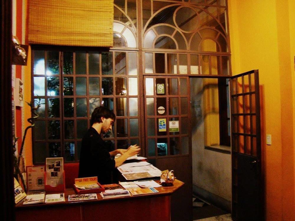 Estacion *