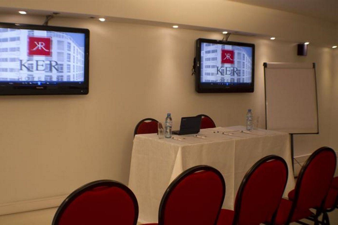 Aparthotel Ker Urquiza 3*