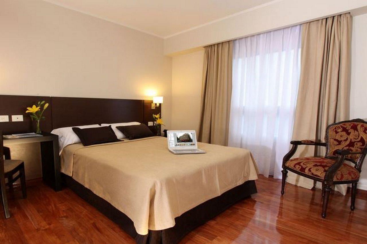 Hotel Europlaza &