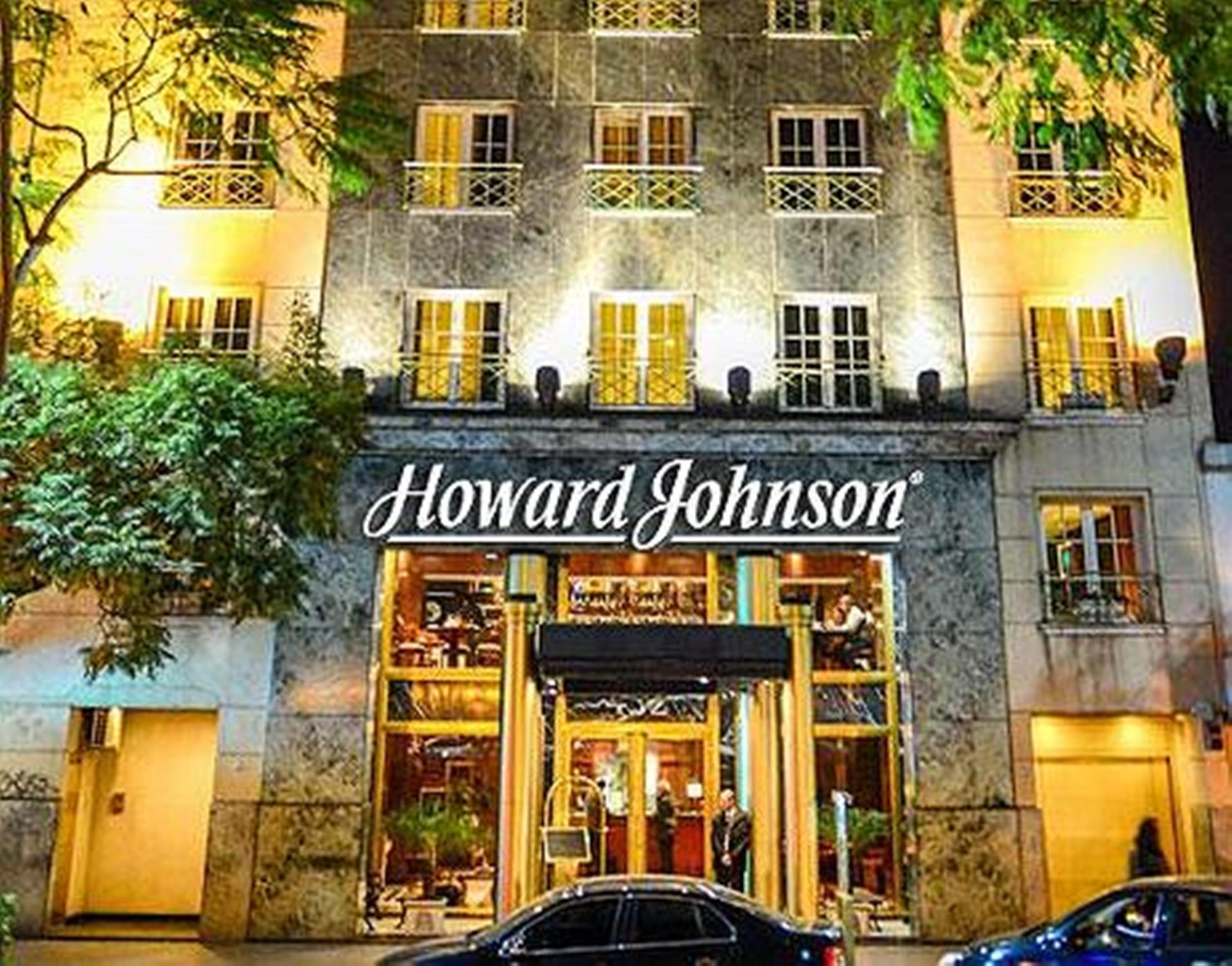 Hotel Howard Johnson 9 De Julio Avenue 4*