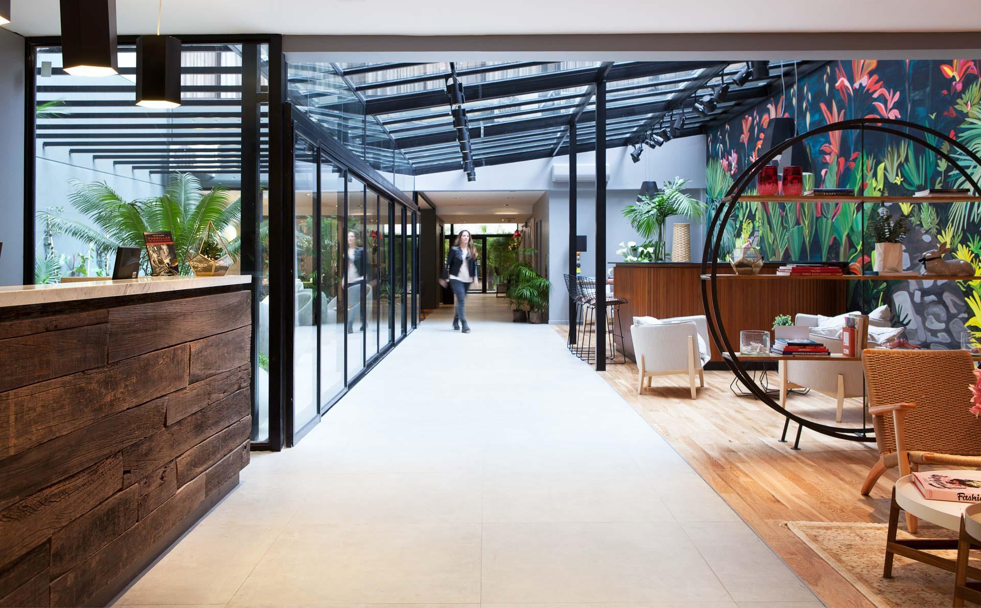 Hotel Deco Collection