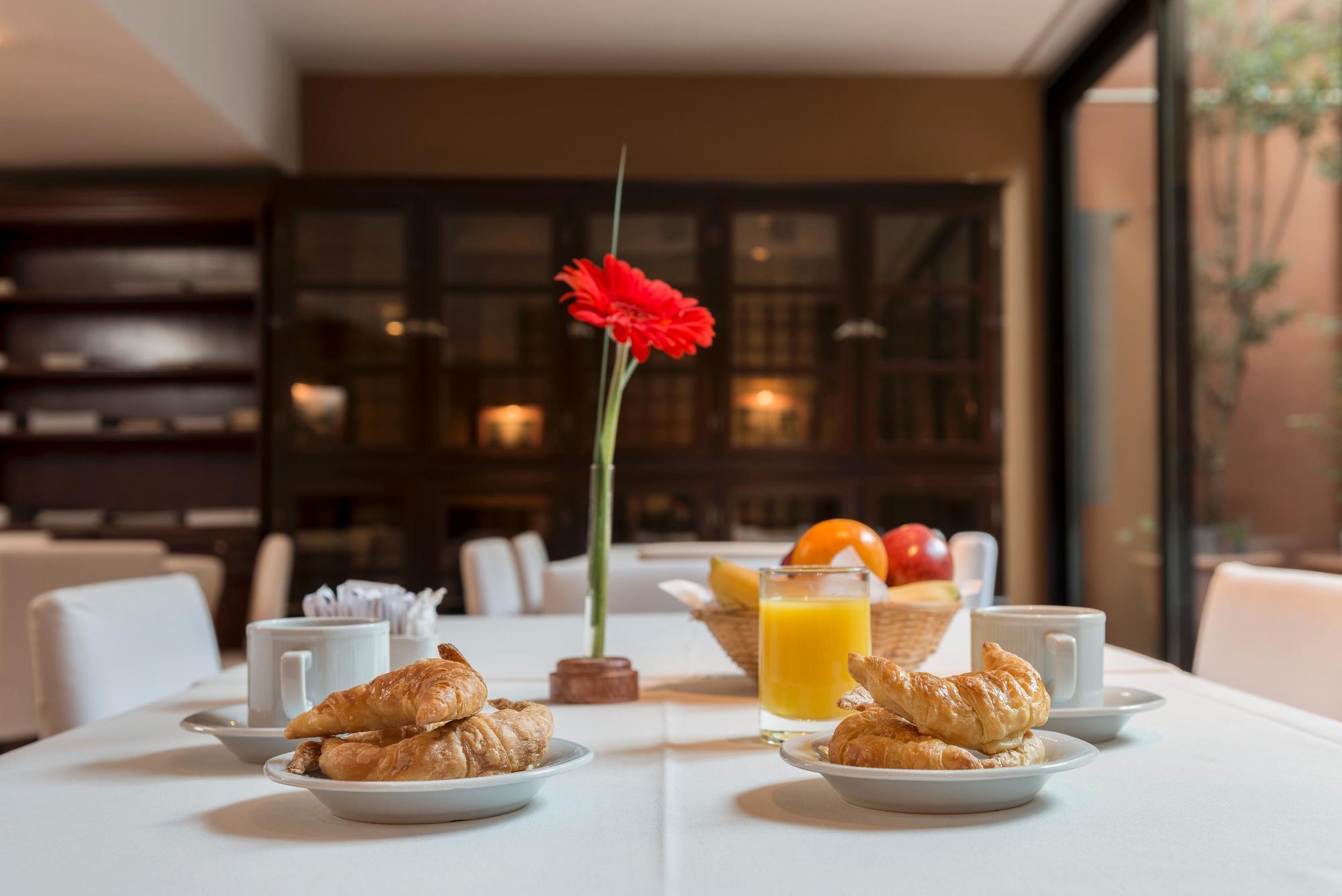 Hotel Loi Arenales Buenos Aires