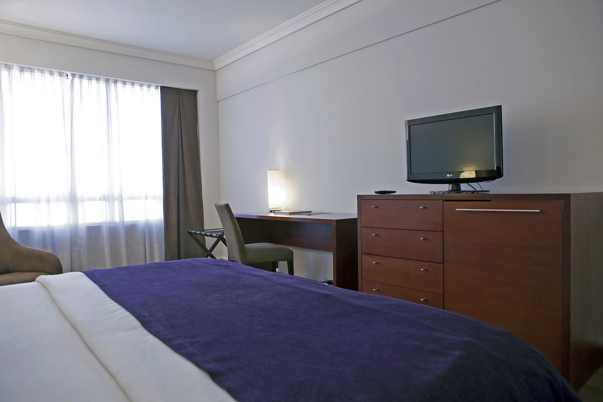 Hotel Dazzler By Wyndham San Martin Buenos Aires