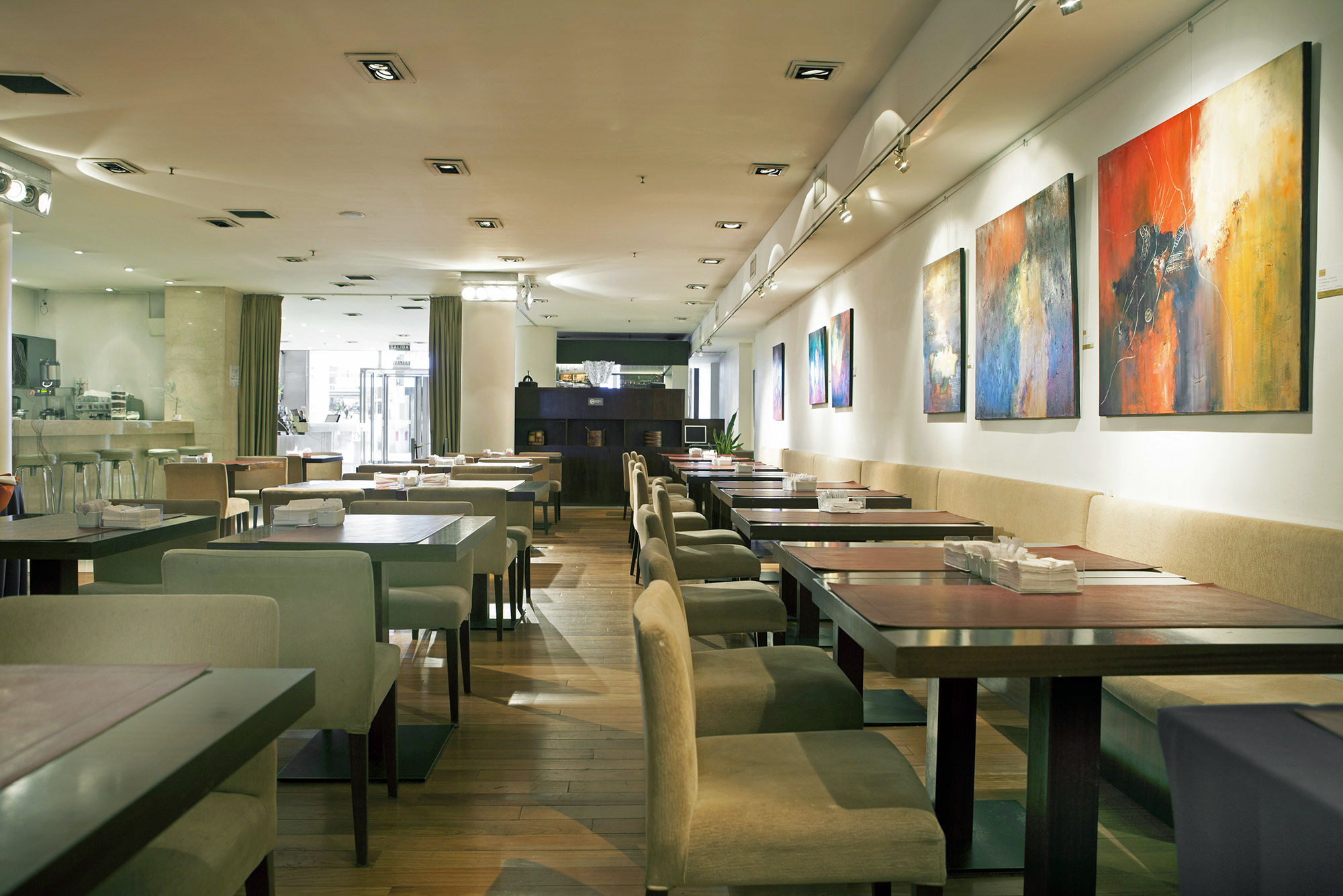 Dazzler By Wyndham San Martin Buenos Aires
