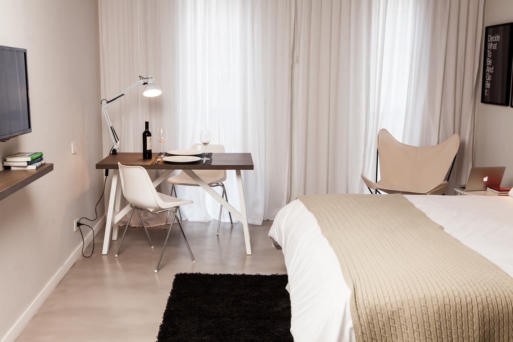 Babel Apartment *
