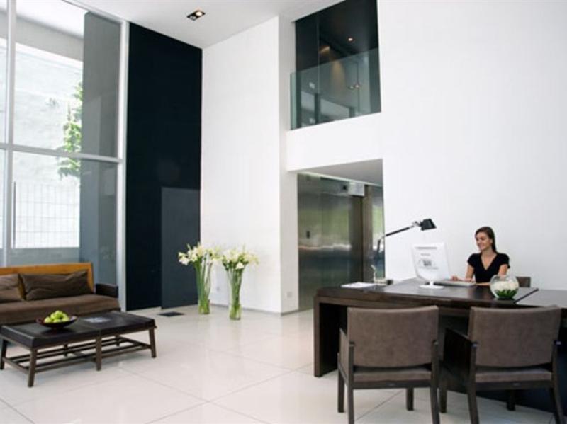 Apartment Hollywood 2 *
