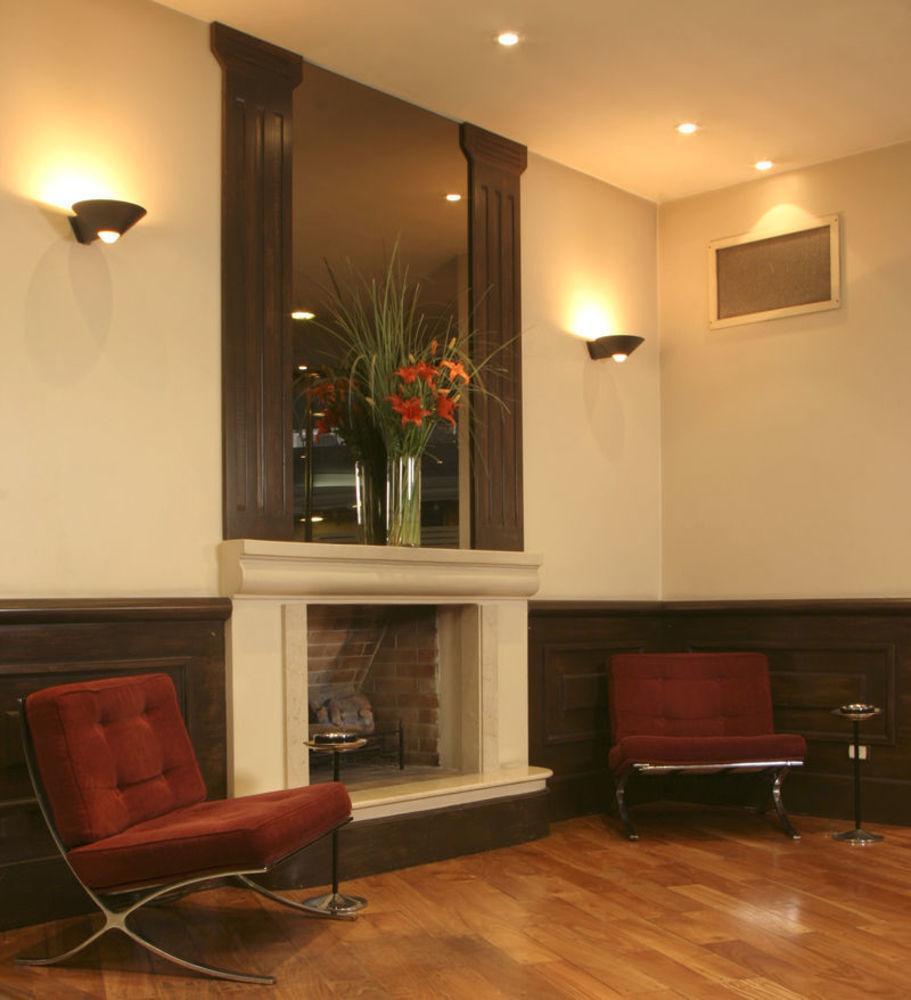 Efe & Cowork 4*