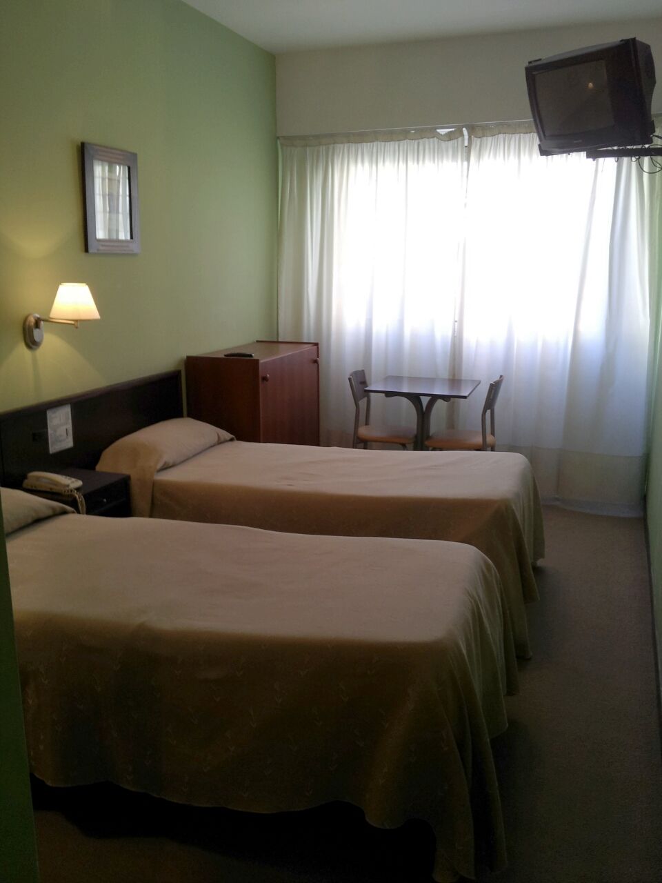 Carrara Hotel 2*