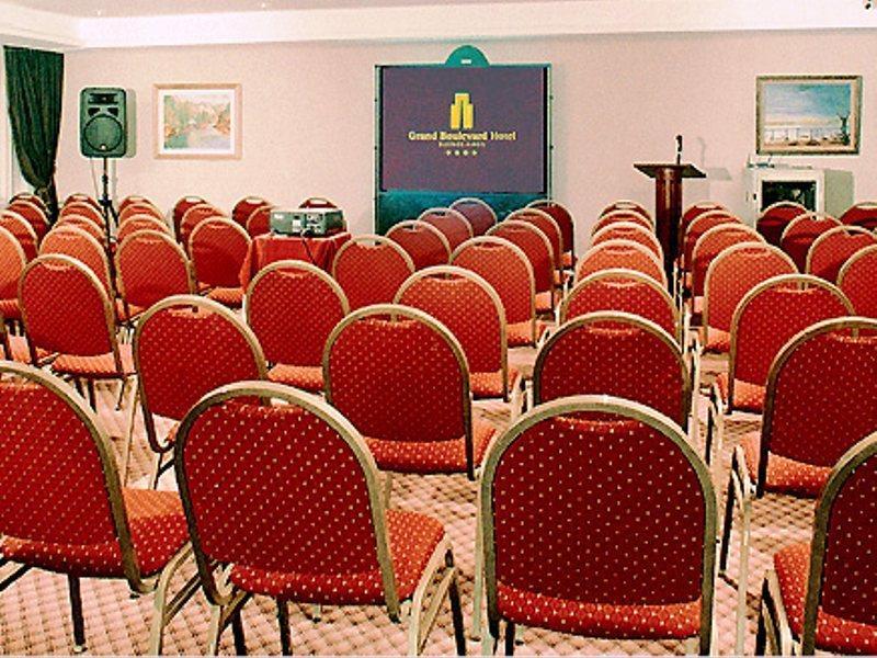 Howard Johnson 9 De Julio Avenue 4*