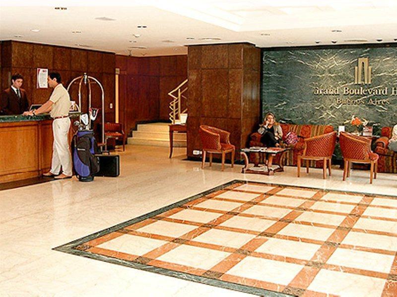 Howard Johnson 9 De Julio Avenue Hotel 4*
