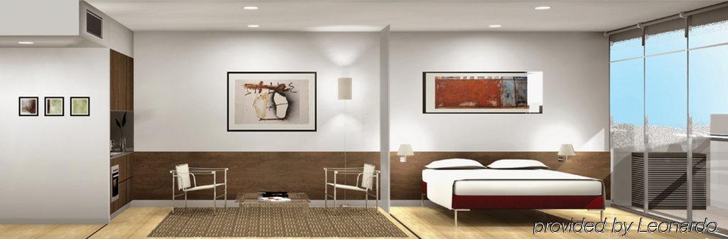 Hotel Aspen Square 4*