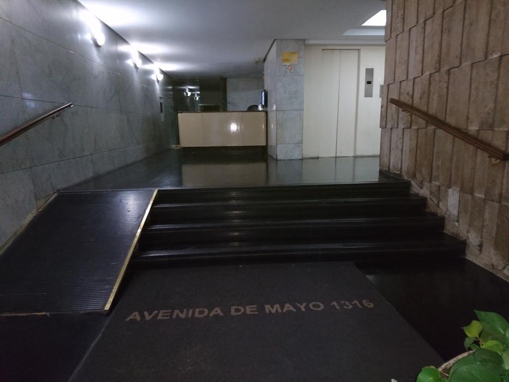 Avenida De Mayo 1316 Apartment *