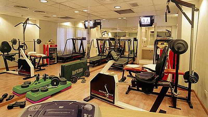 Howard Johnson 9 De Julio Avenue 4*