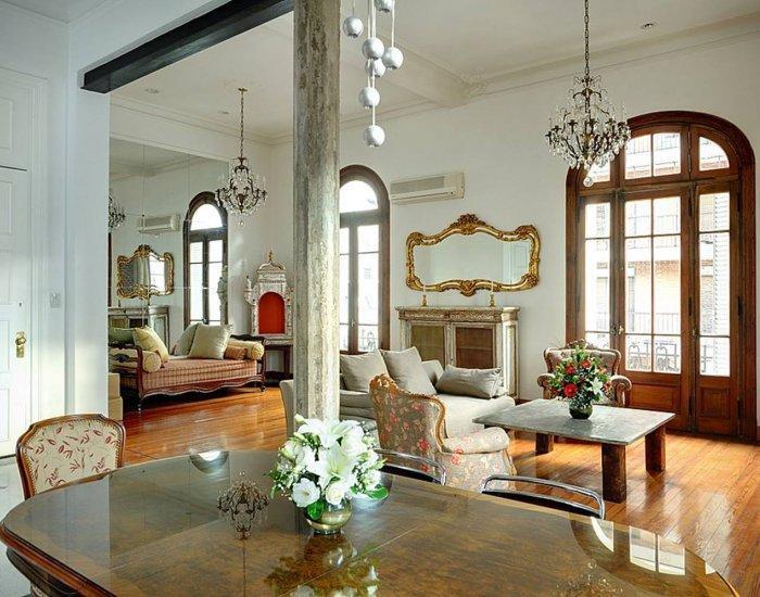Apartment Deluxe In French Style Building