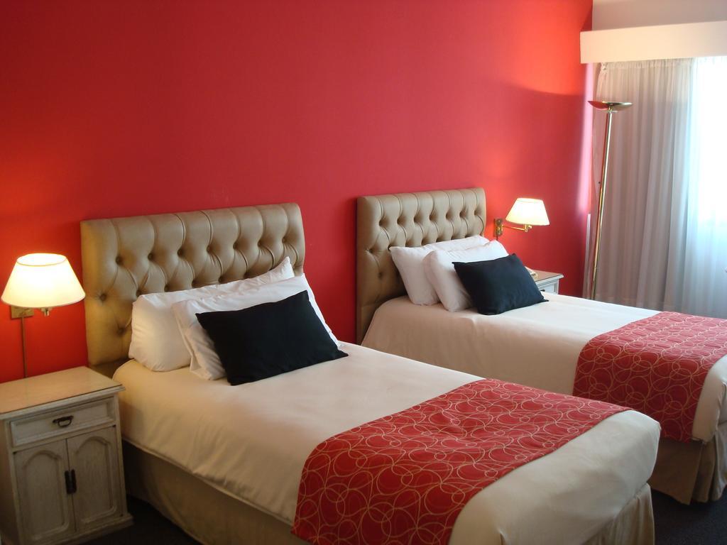 Hotel Centuria 4*