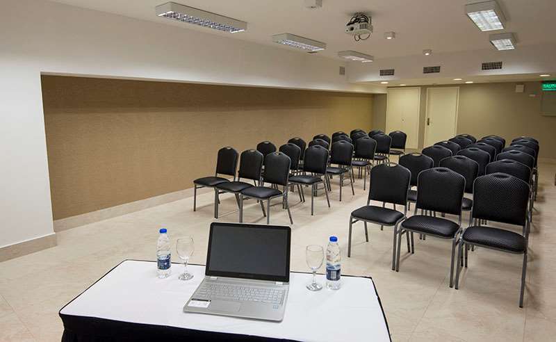 Aparthotel Arc Arenales & 4*