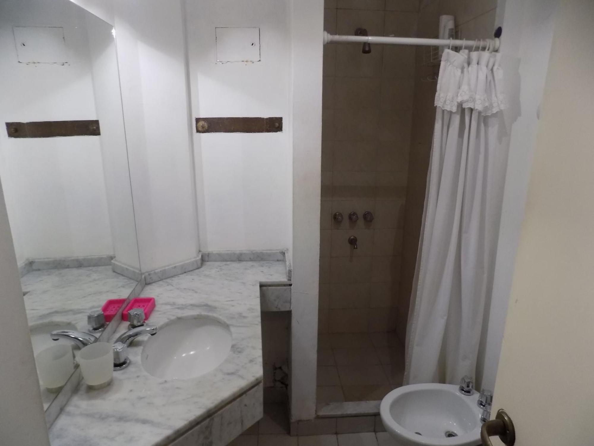 Homestay Casa De Familia - Solo Mujeres *woman Only* Buenos Aires