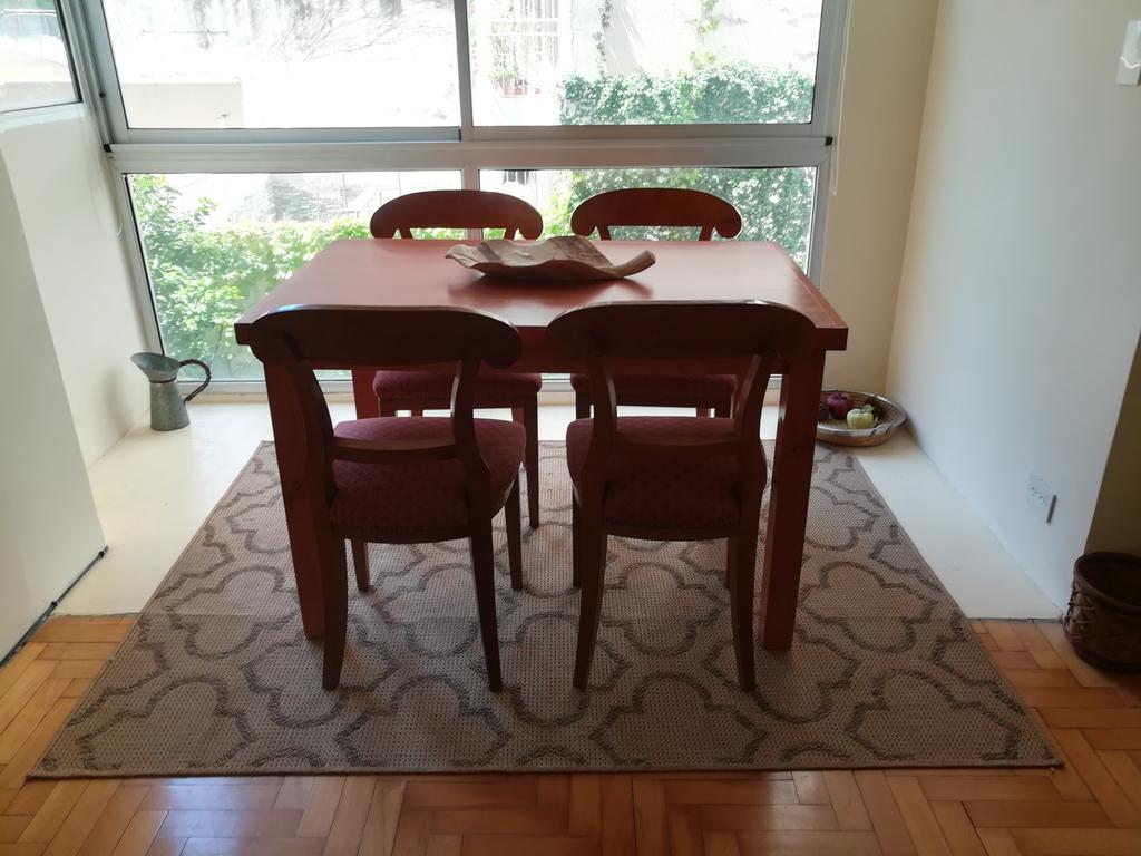Greenwoods Apartment *