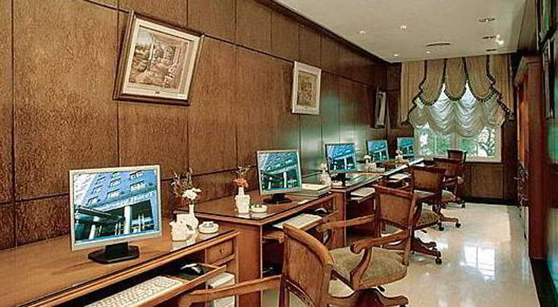 Howard Johnson 9 De Julio Avenue Hotel