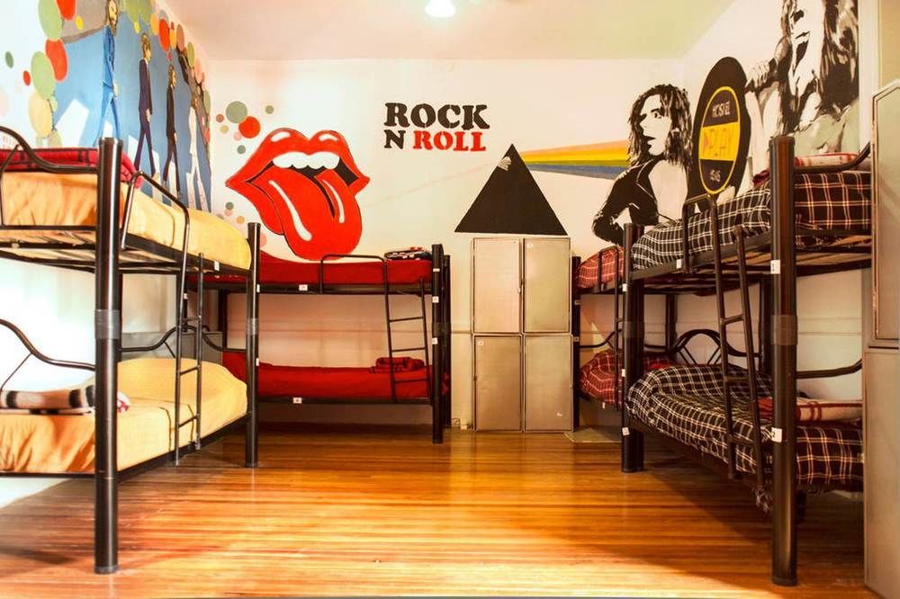 Play Soho Hostel