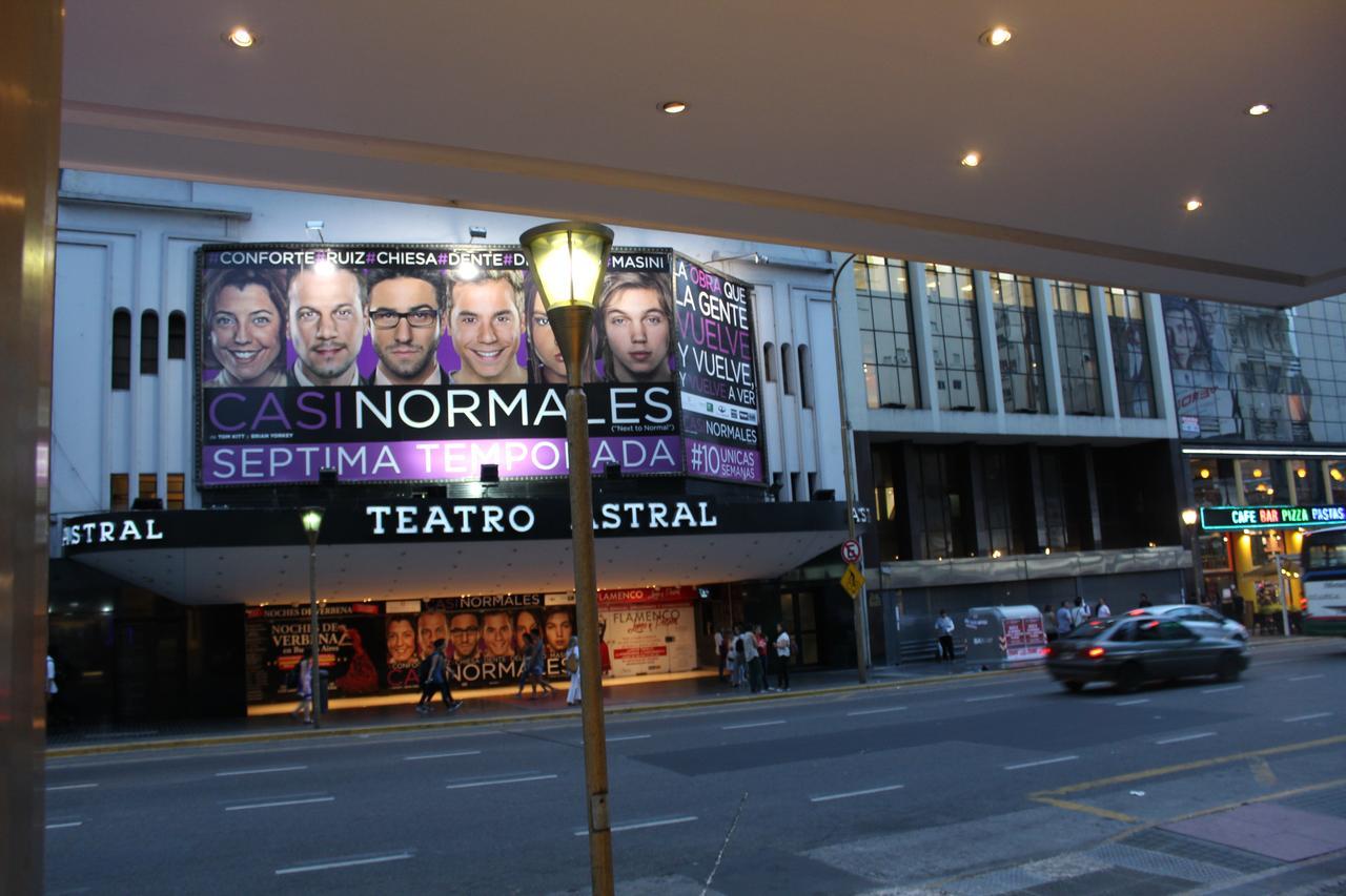 Calle Corrientes 1642 *