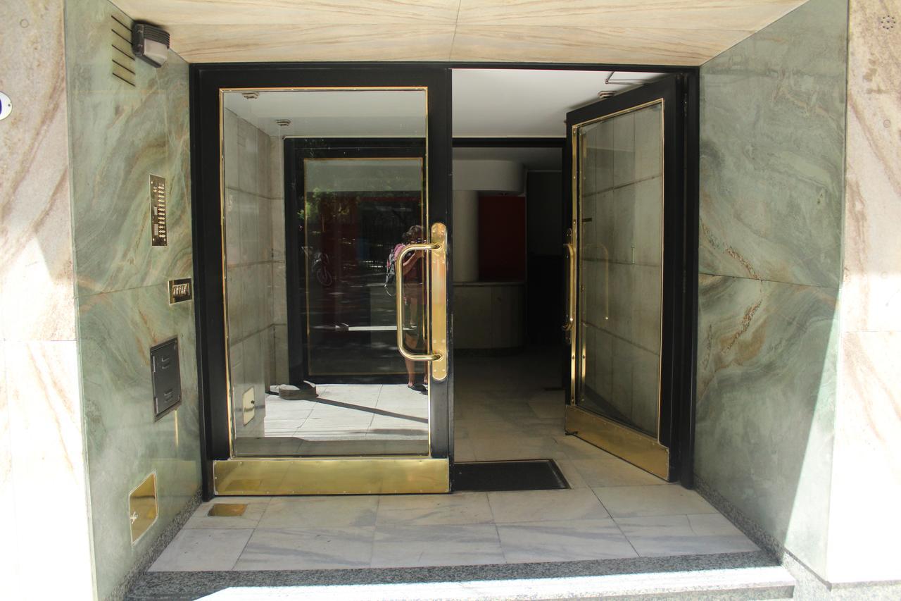 Departamento Plaza Libertad Apartment *